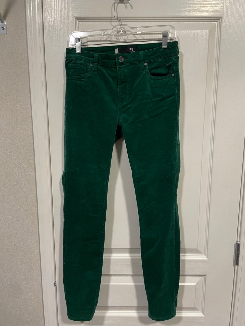 Kut from the Kloth Mia Deep Green toothpicke skinny  Corduroy women’s Pants